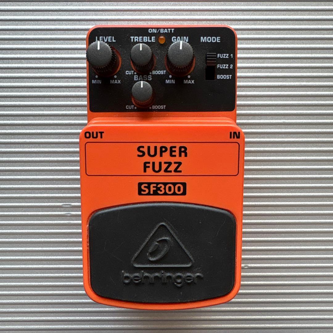 ギター Behringer SUPER FUZZ SF300