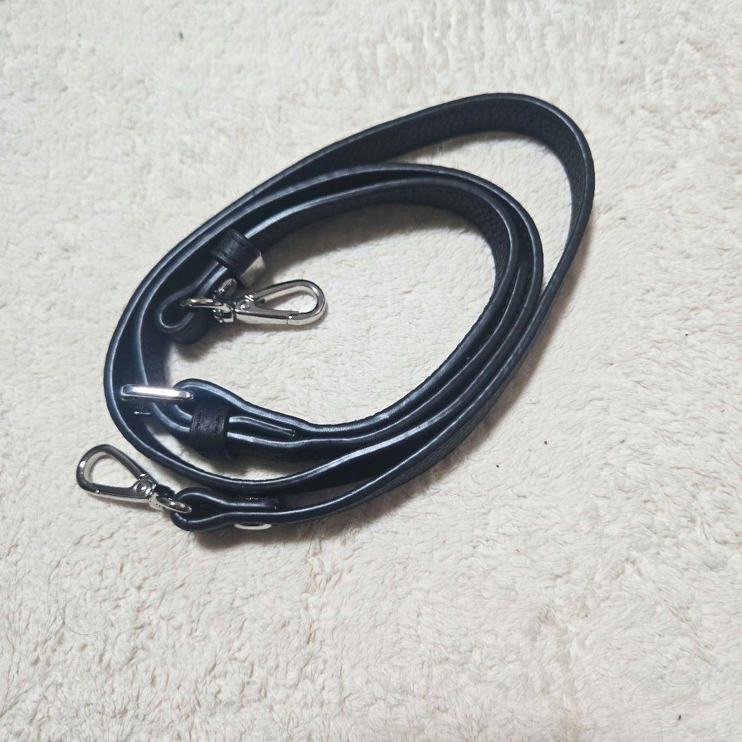 ビアズリー　レザーボディバッグ　ブラック