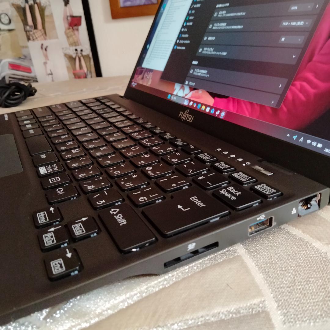 富士通☆13インチ ☆11世代 i5 8G 256G 1920x1080