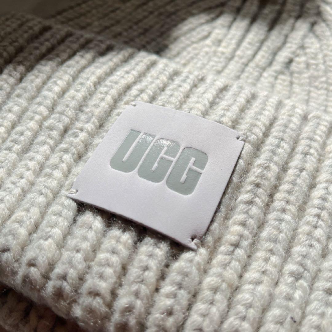 新品未使用 UGG ニット帽 グレー