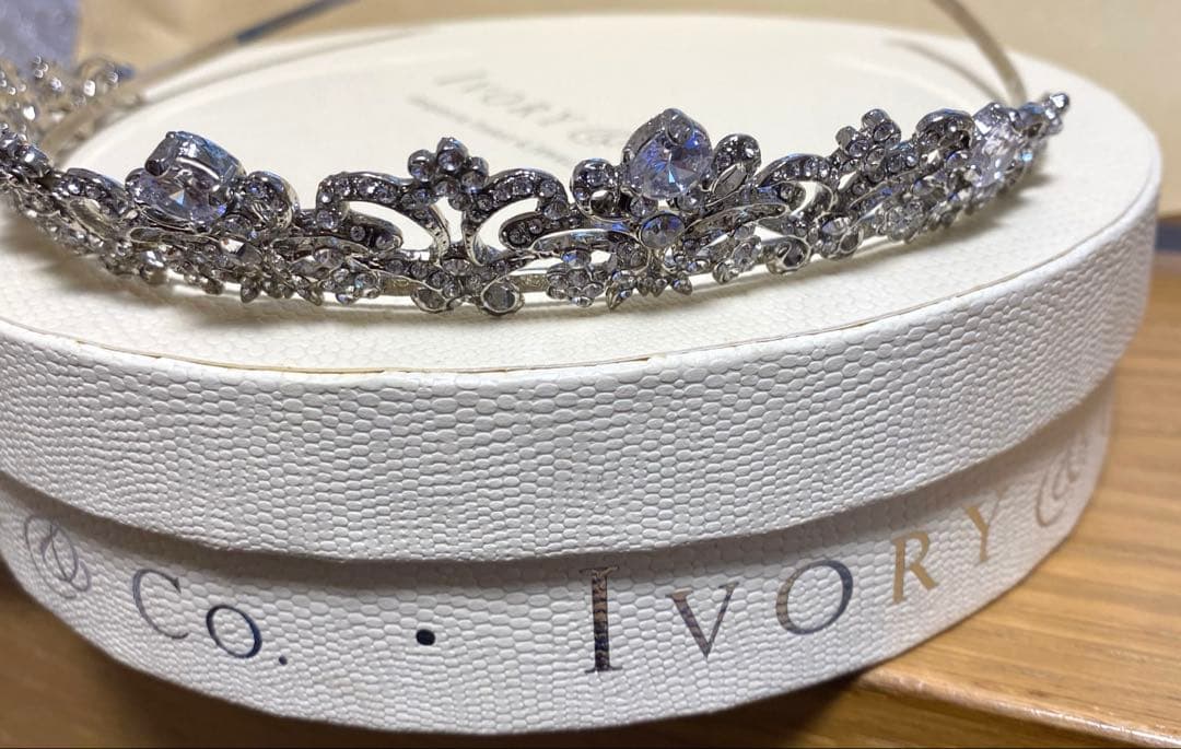 ivory&coのティアラ Elizabeth （エリザベス）