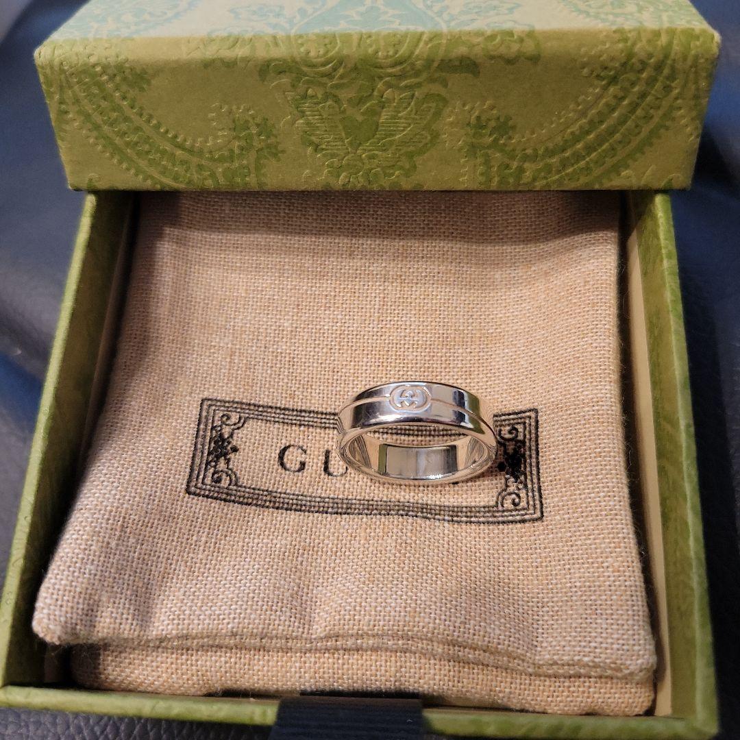 のり　　　GUCCI シルバーリング 専用ボックス付き　15号