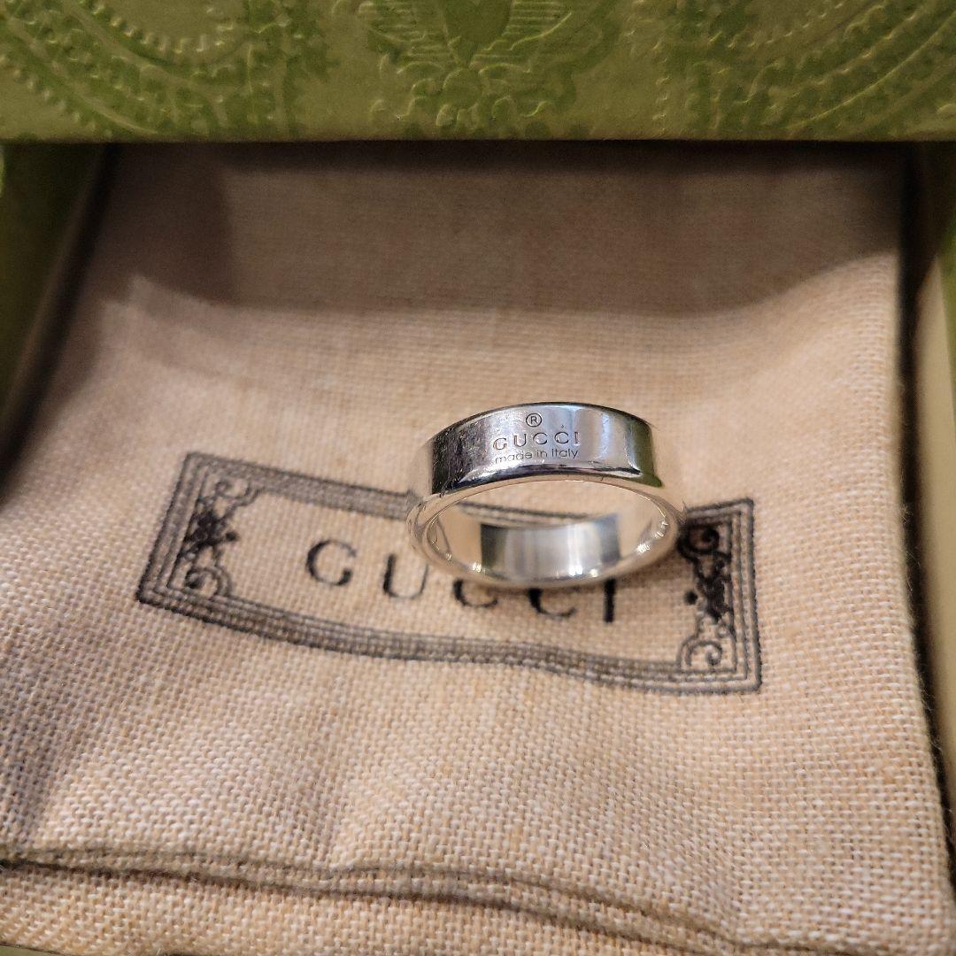 のり　　　GUCCI シルバーリング 専用ボックス付き　15号