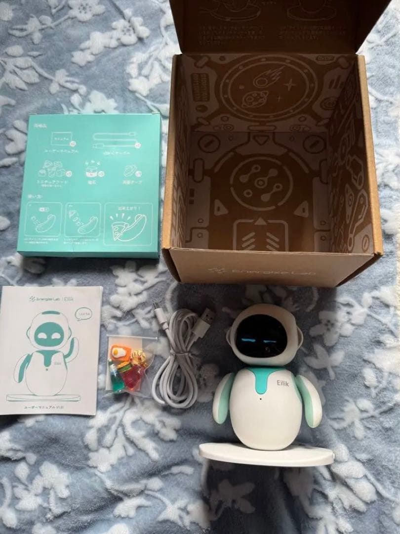 卓上コンパニオンロボット アイリック