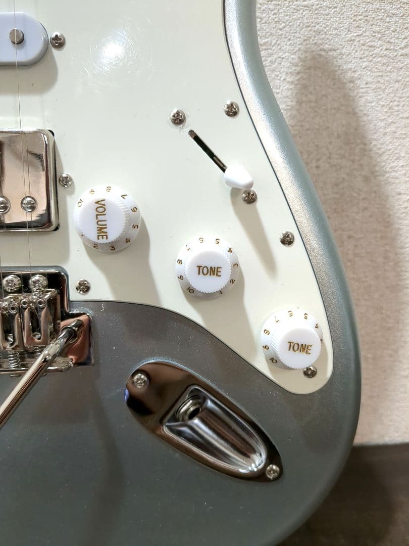 Donner DST-152 エレキギター HSSピックアップ　M2219