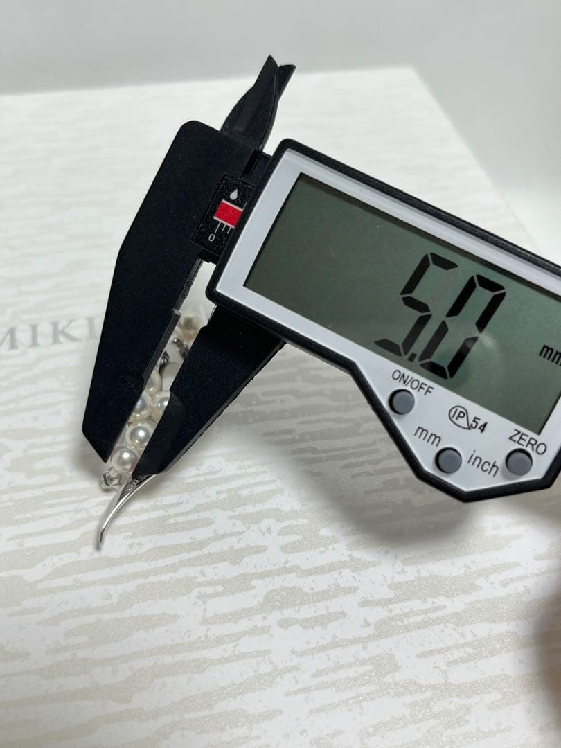 ミキモト　WGK18 パール×ダイヤ　ブローチ　美品