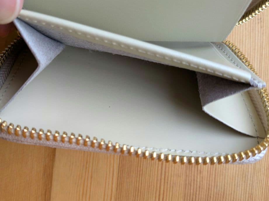 ナダヤ　mu本革 Rファスナー コンパクト財布 HAKU