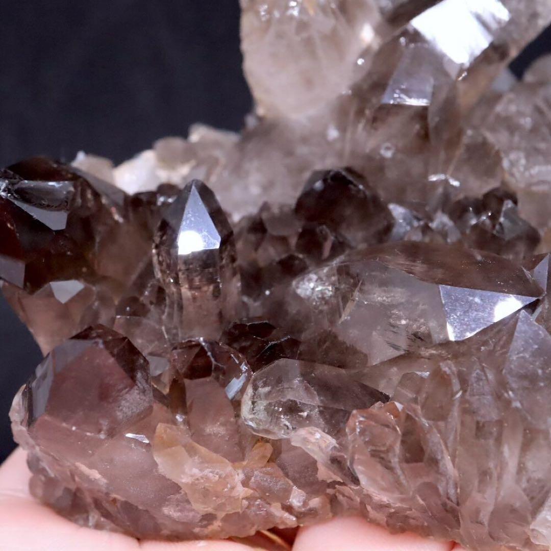 スモーキー クォーツ クラスター 煙水晶 229g SQZ104 原石　天然石