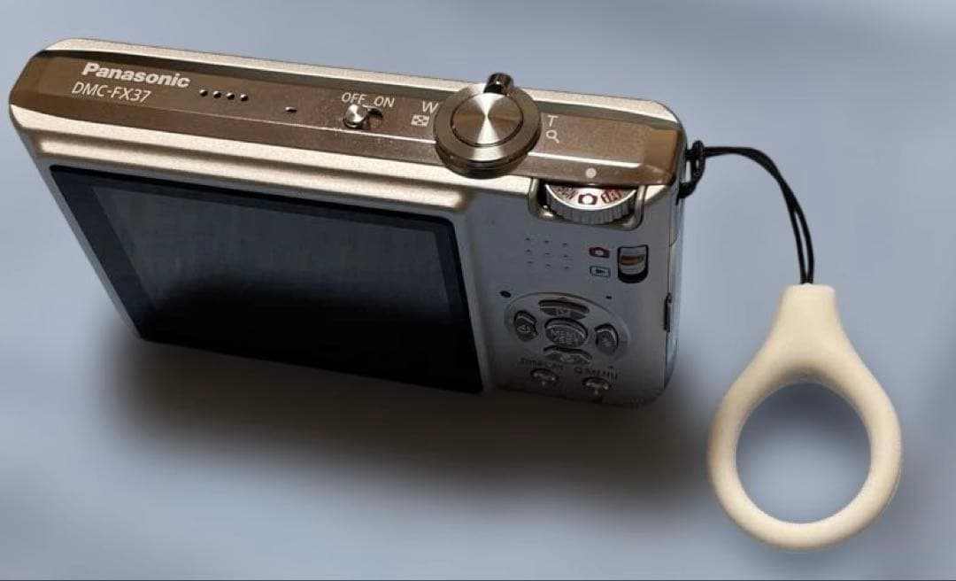 Panasonic LUMIX DMC-FS37コンパクトデジタルカメラ