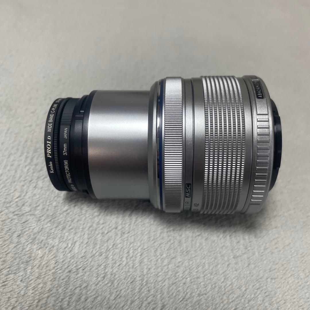 OLYMPUS M.ZUIKO DIGITAL 14-42mm シルバー