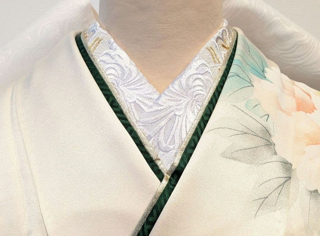 振袖フルセット9点 手描き 白 金彩 逸品 成人式