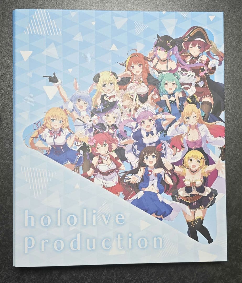 ホロライブ　カードバインダー