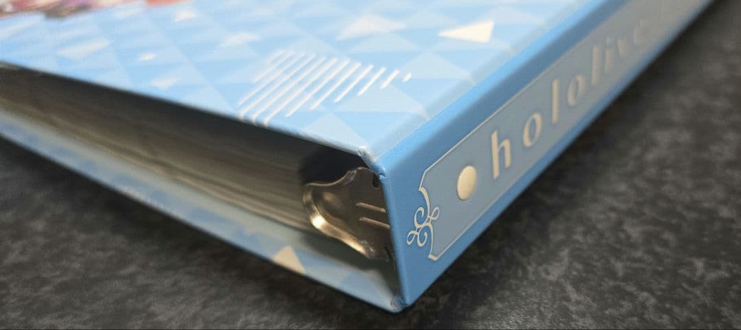 ホロライブ　カードバインダー