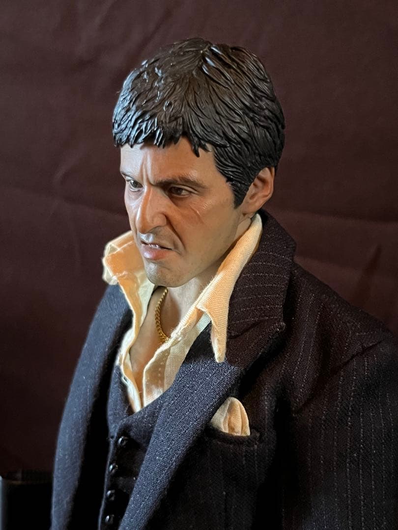 エンターベイ「スカーフェイス」1/6フィギュア　ウォー〜Ver