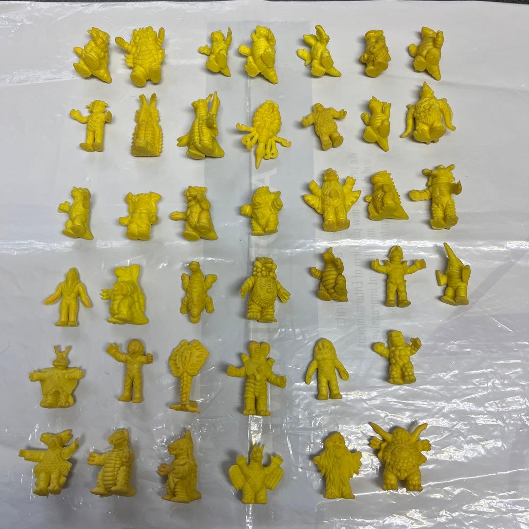 ウルトラマン怪獣消しゴム黄バラ売りOK‼️