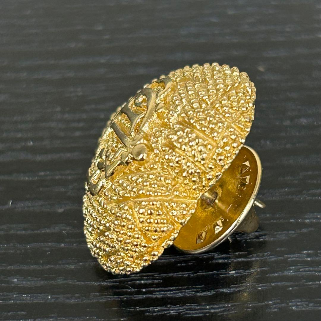 ディオール　ピンバッチ　エンブレム　ハート　ロゴモチーフ　ブローチ　バッチ　箱付