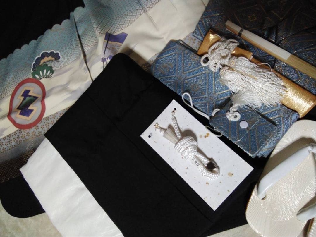 こえびです。男の子用・5歳向け・化繊・袴と着物のセットです