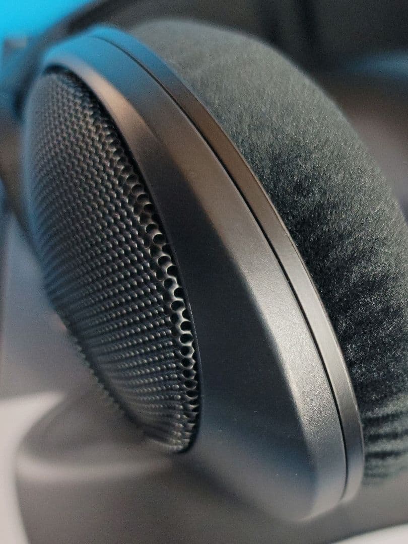 【美品】SENNHEISER ゼンハイザー HD 560S （新）