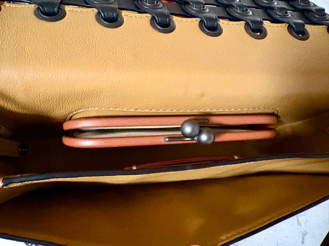 美品★コーチチェーンバッグ