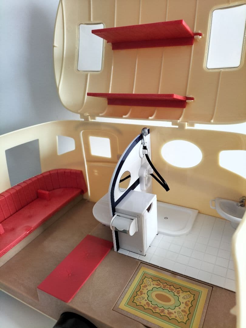 確認用。シルバニア　UK キャラバン　ファミリーカー