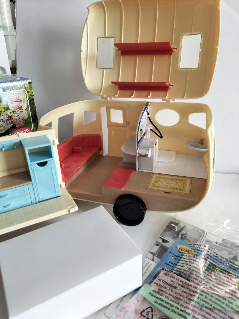 確認用。シルバニア　UK キャラバン　ファミリーカー