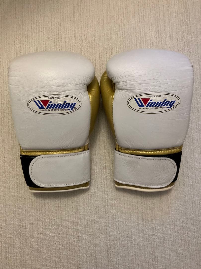 Winning ボクシンググローブ ホワイト/ゴールド8オンス MS-200B