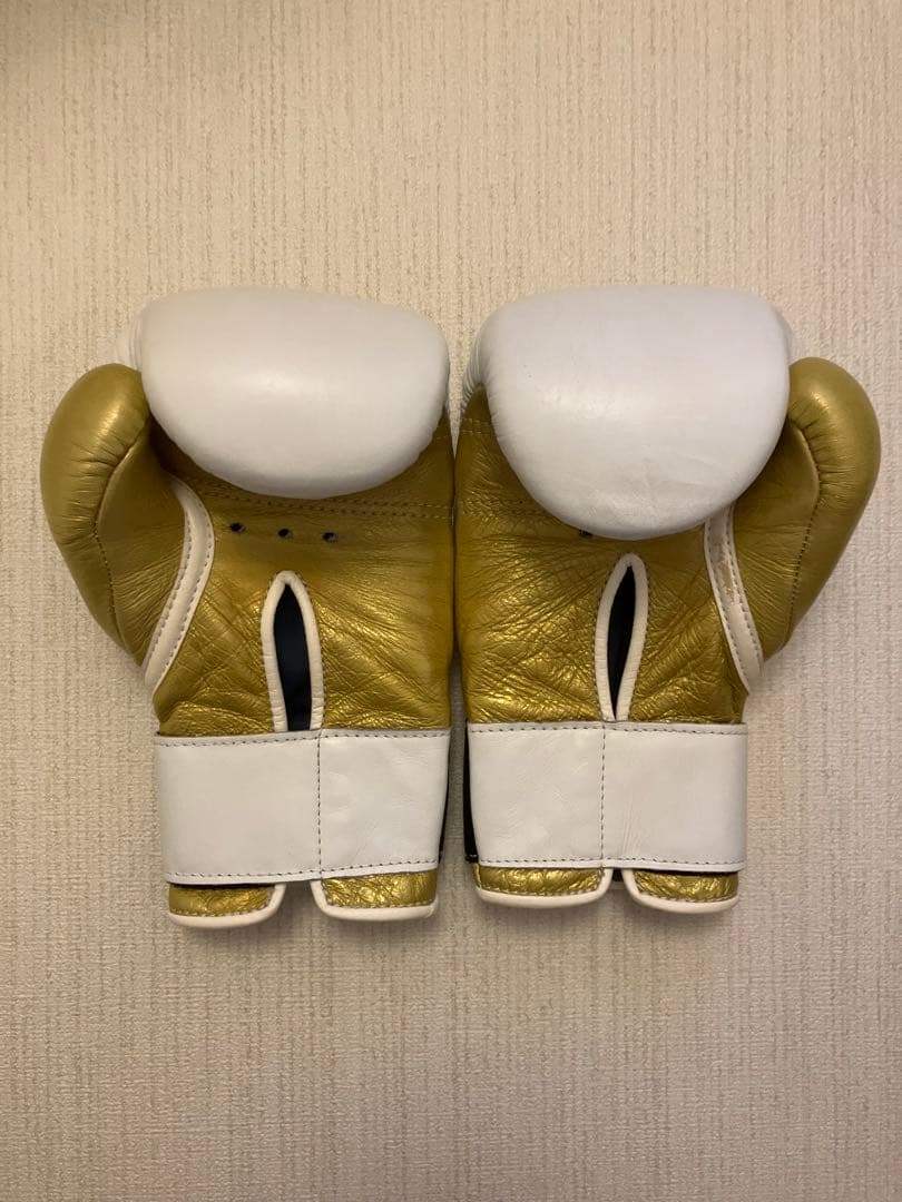 Winning ボクシンググローブ ホワイト/ゴールド8オンス MS-200B