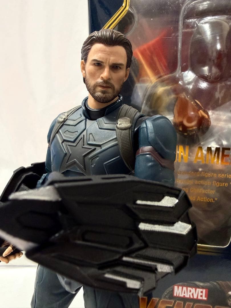 フィギュアーツ　キャプテンアメリカ　インフィニティウォー　閃回ヘッド、シールド付