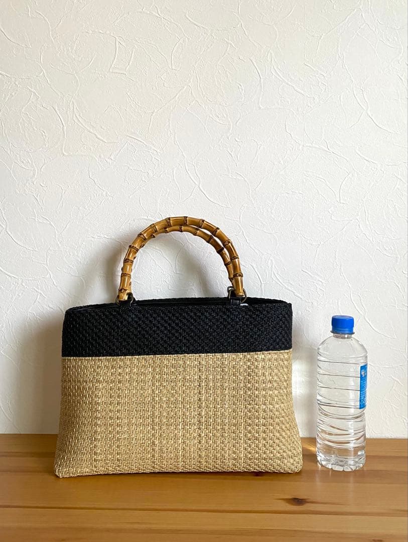 さくらさん専用です。【新品未使用】カゴ風バッグ　生成り×ブラック