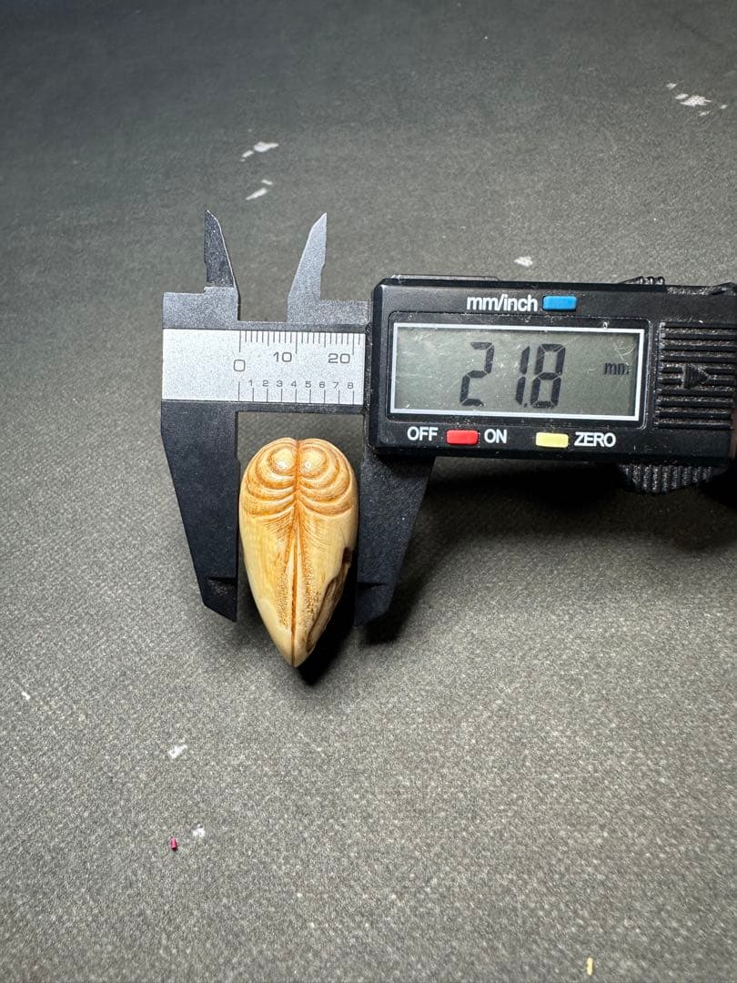 極上　浮世絵春画　根付　天然素材　アンティーク　骨董　飾り物　古美術　置物