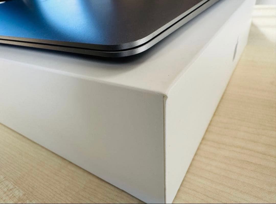 Apple MacBook Air 13インチ M1 8GB 256GB 美品