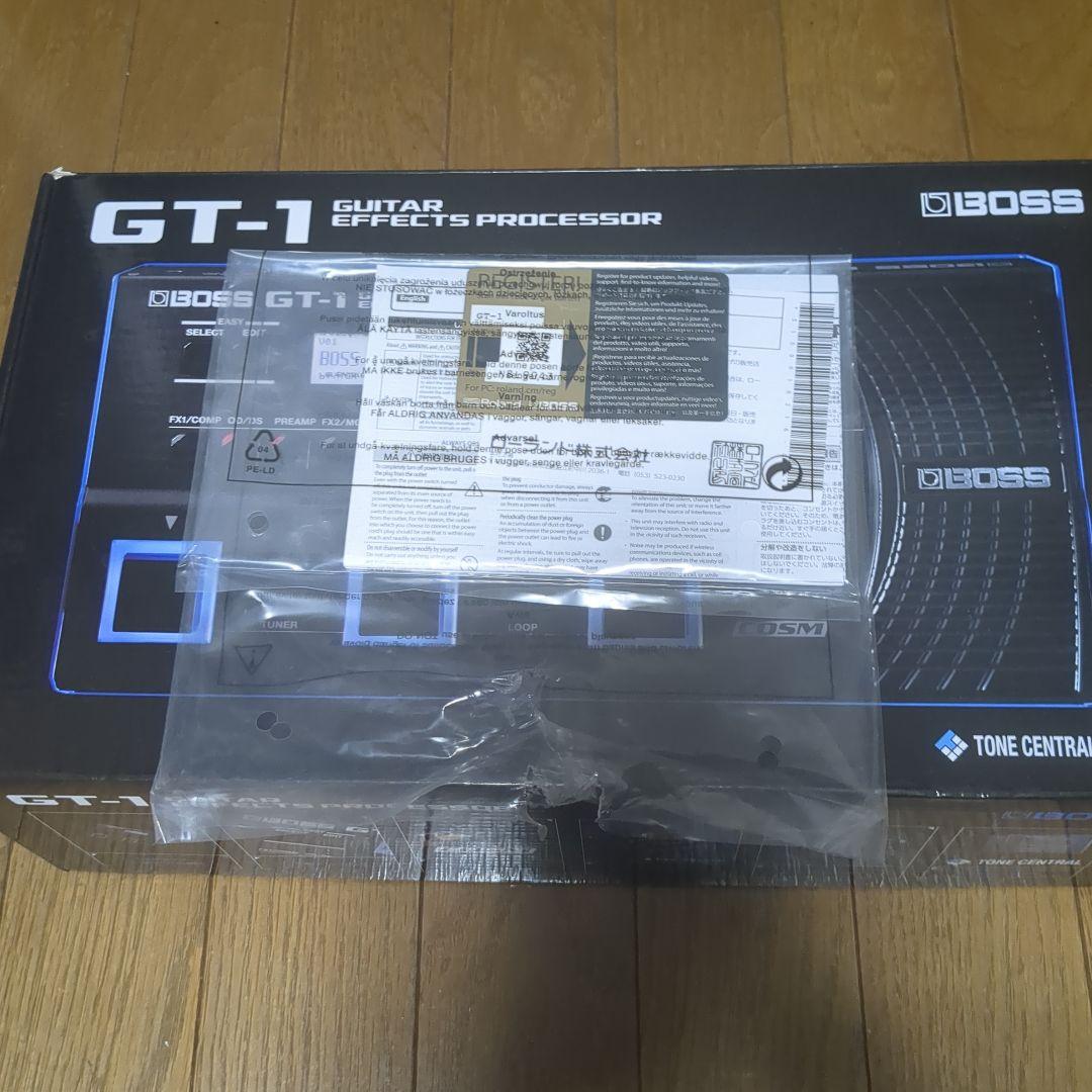 BOSS GT-1 ギターエフェクター　教科書&専用ケース付き
