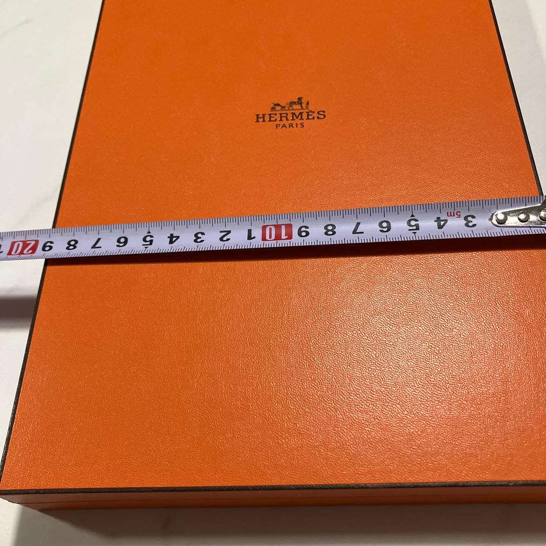 HERMES オレンジ ギフト箱 大きめ　ネックレスケース空箱