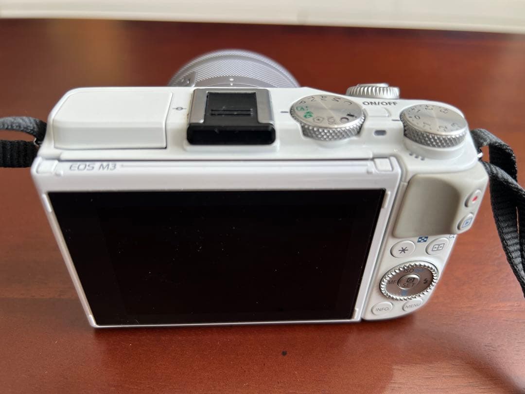 Canon EOS M3 ダブルレンズセット シルバー