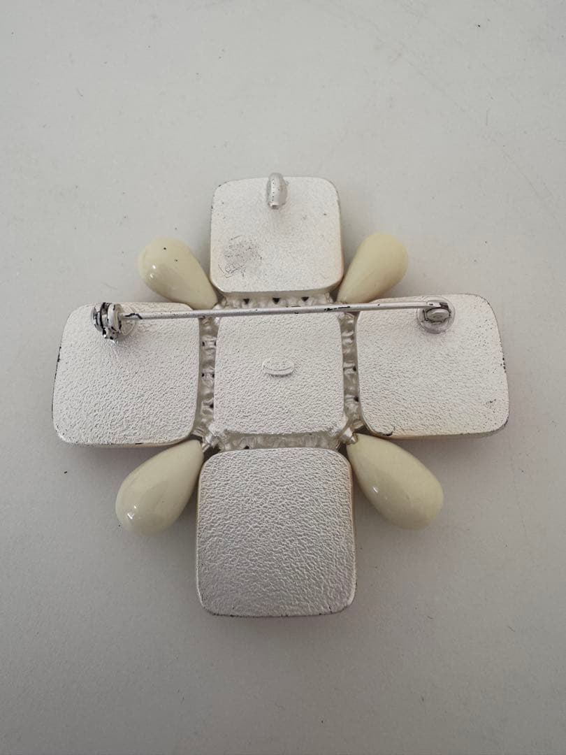 超美品 CHANELブローチ