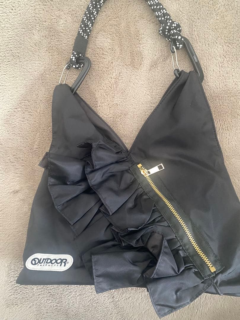 美品【RISREY x OUTDOOR 】 コラボ　フリル ミニ バッグ
