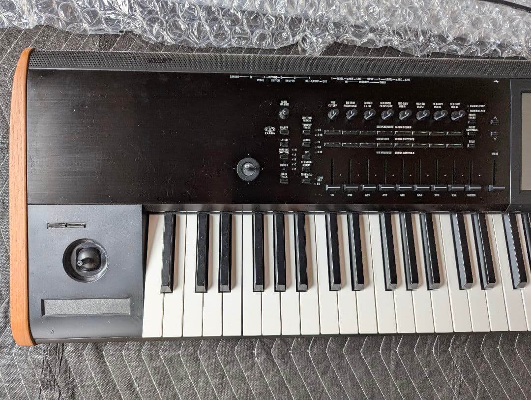 お買い得 美品 KORG KRONOS2-88 シンセサイザ