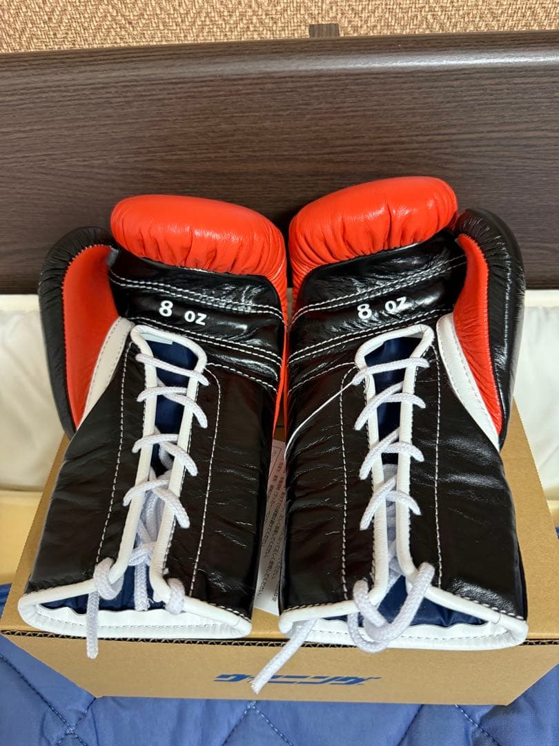 ウイニング winning ボクシンググローブ 8オンス紐式 オレンジ／黒