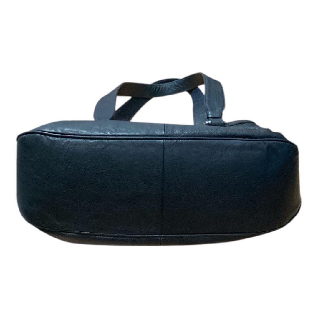 バーバリーブルーレーベル　ブラックレザーショルダーバッグ三陽商会