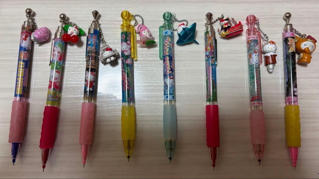 ハローキティ　ご当地シャープペンシル　8本