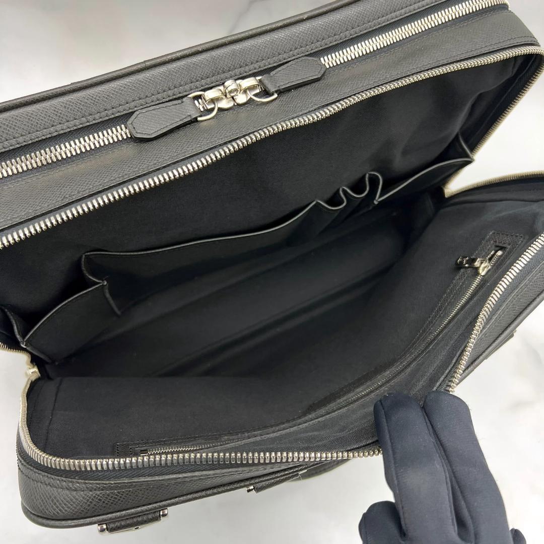 ルイヴィトン アレクサンダー タイガ ダークグレー ビジネス 斜め掛け シルバー