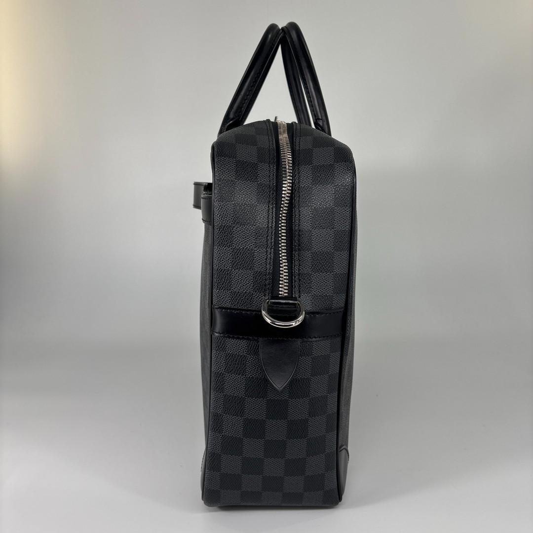 超極美品 ルイヴィトン ダミエグラフィット PDV GM ビジネスバッグ