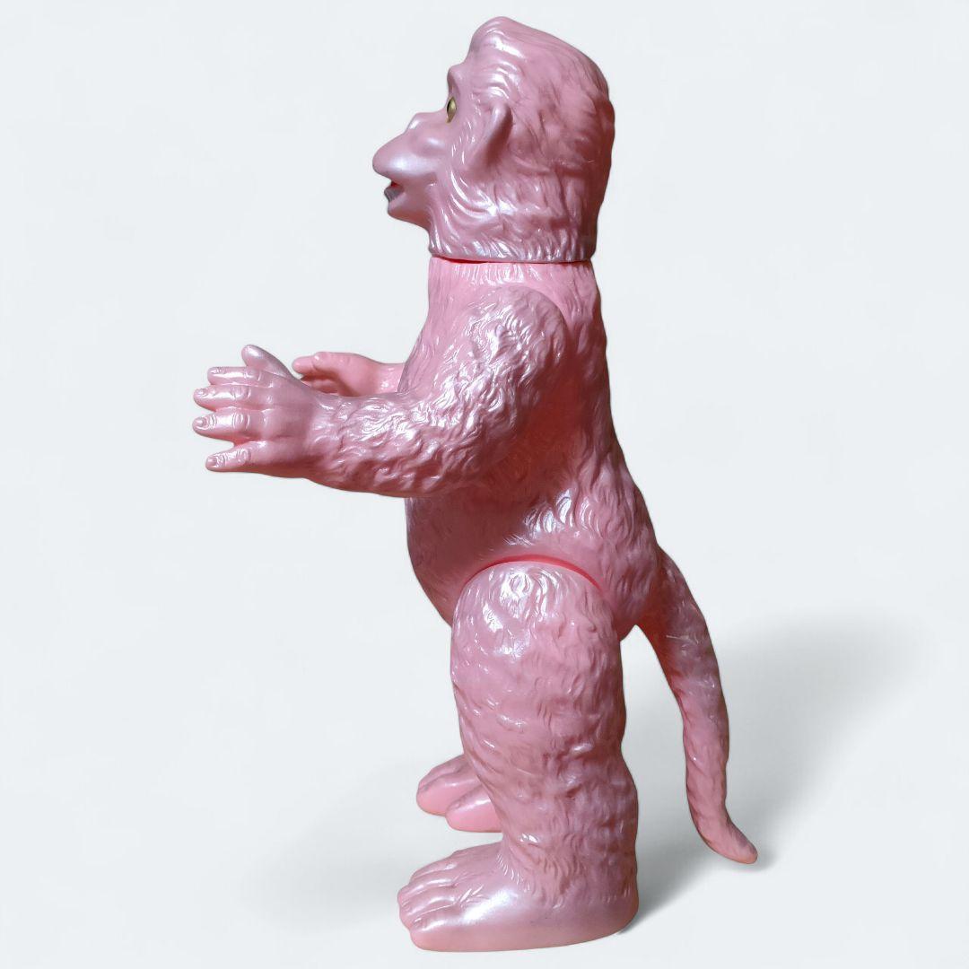 【円谷プロ】ブルマァク 復刻版 ゴロー ピンク ソフビ