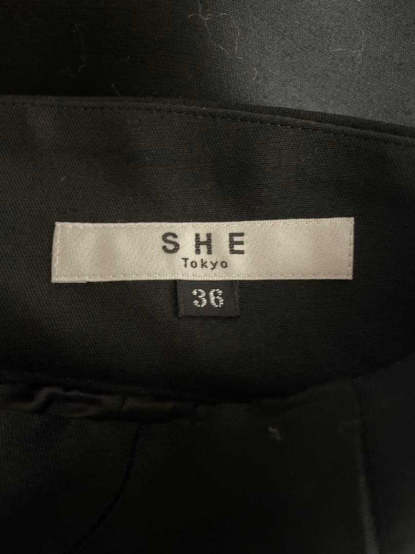 ゼラニウム⭐︎さま　SHE Tokyo Christina black 36