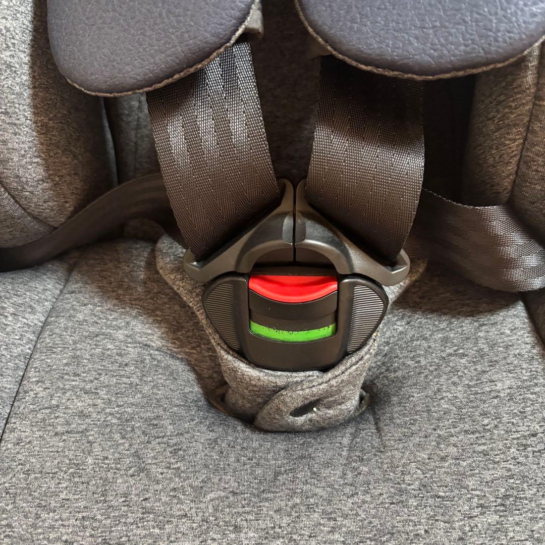 アップリカ　クルリラ プラス　説明書あり　R129適合 新生児〜4歳頃まで