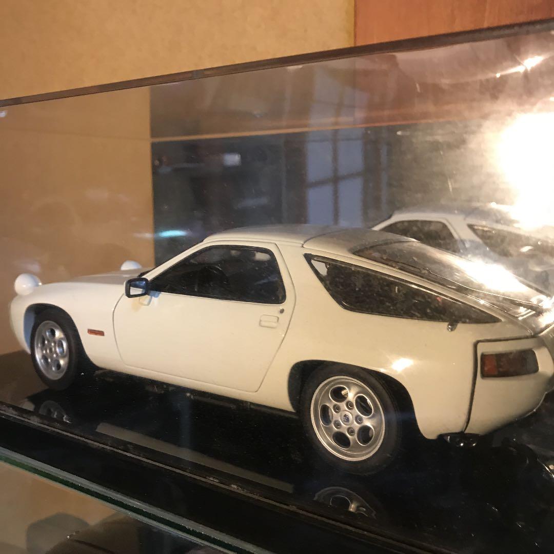 1/18 ポルシェ928S