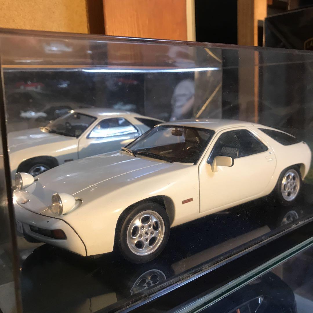 1/18 ポルシェ928S