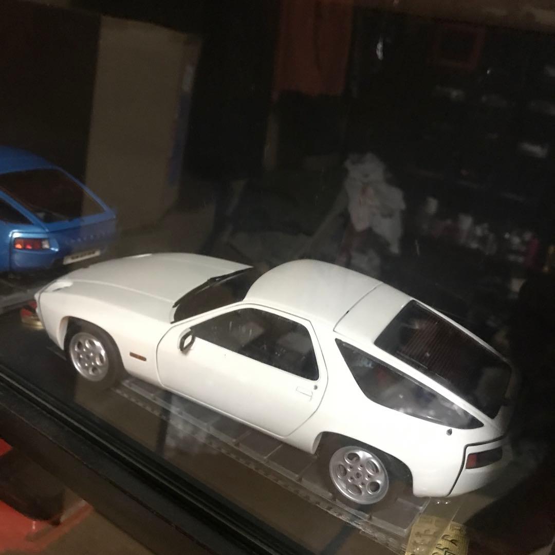 1/18 ポルシェ928S