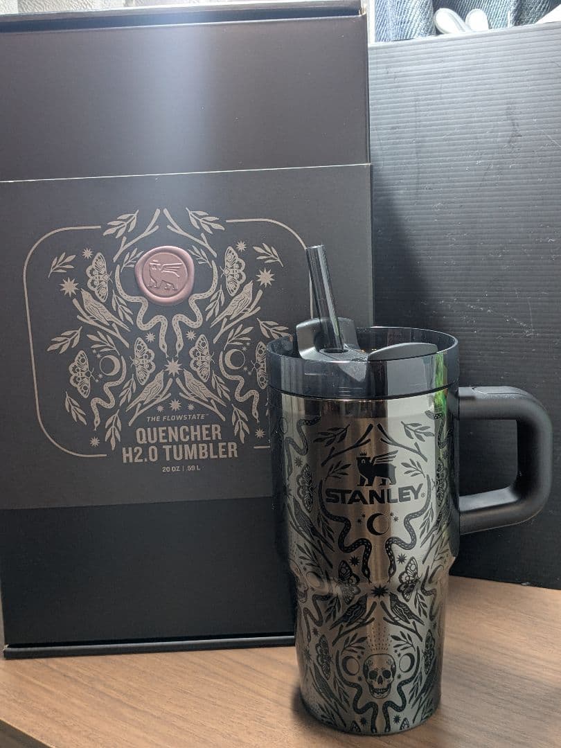 スタンレー クエンチャー 591ml ブラックダマスクハロウィン限定完売品