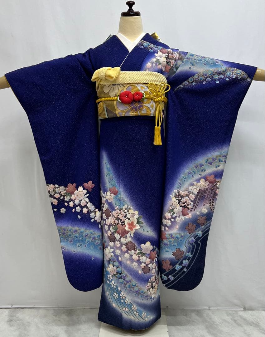 振り袖　フルセット　長襦袢付　成人式　金彩加工　刺繍入り　金通し　673